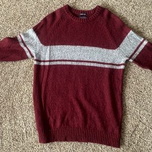 American Eagle Outfitters Classic Fit Sweater